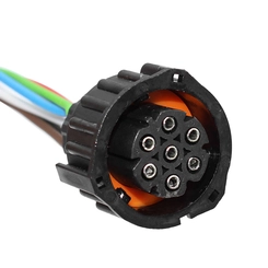 CONECTOR ELÉTRICO DE 7 VIAS DO FAROL DO MERCEDES BENZ E DAS LANTERNAS TRASEIRAS DO SCANIA VOLVO E VOLKSWAGEN - CONE51H