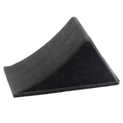 CALÇO PARA RODAS DE BORRACHA SINTÉTICA DE 310MM X 150MM X 150MM - CALC04A